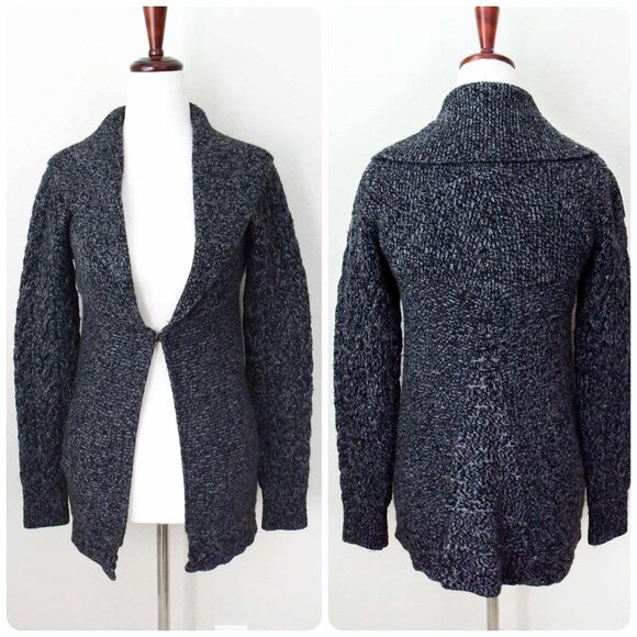 *Guess by Marciano* Gray Sweater Cardigan Wrap = size SMALL - Picture 1 of 4